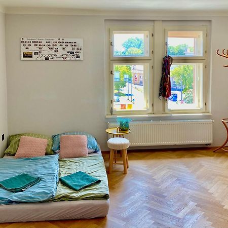 Hradec KrálovéKnk Vibrant Central Spacious Hideawayアパートメント エクステリア 写真
