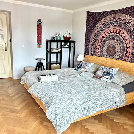 Hradec KrálovéKnk Vibrant Central Spacious Hideawayアパートメント エクステリア 写真