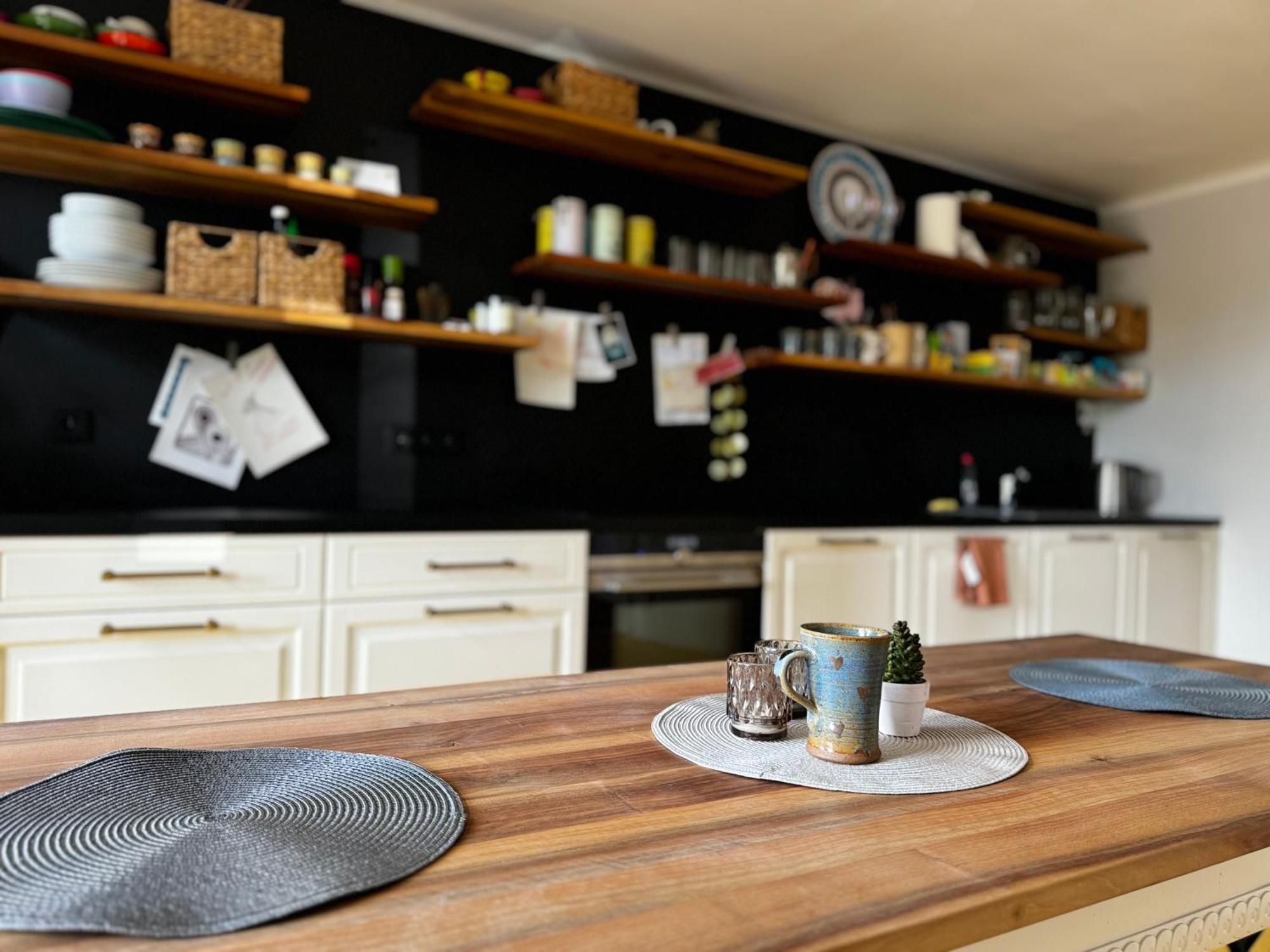 Hradec KrálovéKnk Vibrant Central Spacious Hideawayアパートメント エクステリア 写真